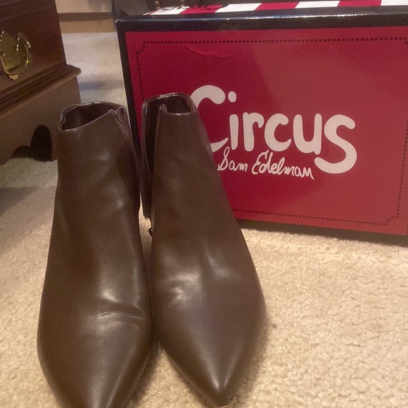 Brown Booties - Picture 4 of 4